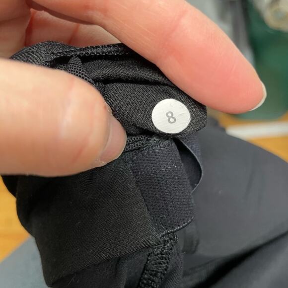 Lululemon Black Criss Cross Back Tank Top Womens 8 Athletic Gorpcore Gym - Picture 7 of 8